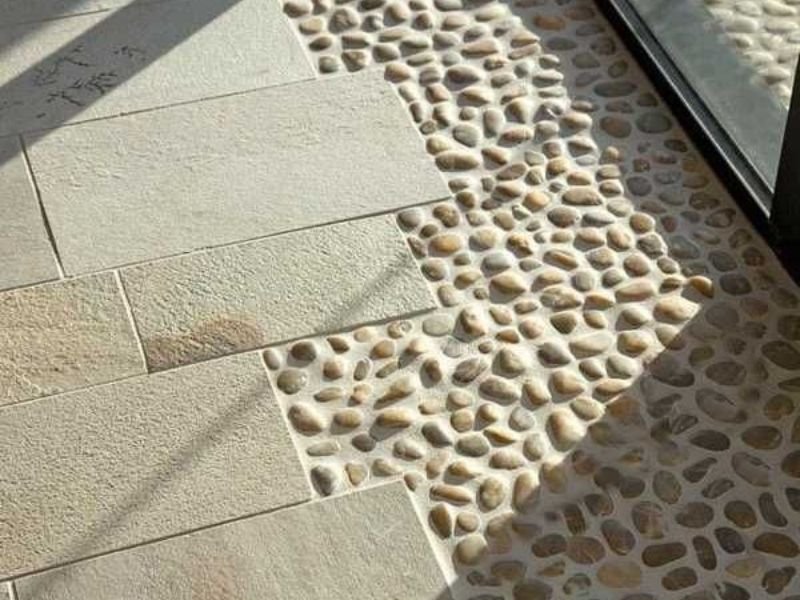 Bê tông đá rửa có cốt liệu là bê tông có thể xuất hiện vết nứt sau quá trình sử dụng