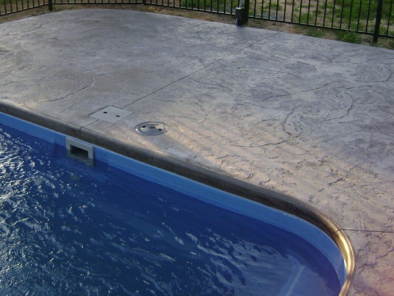 Sàn chống trơn trượt bằng bê tông áp khuôn