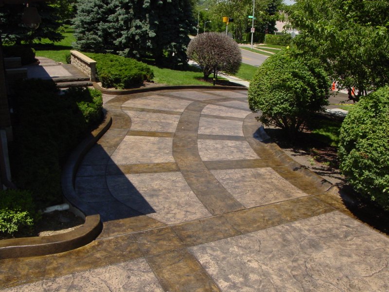 Ứng dụng bê tông áp khuôn vào đường lái xe