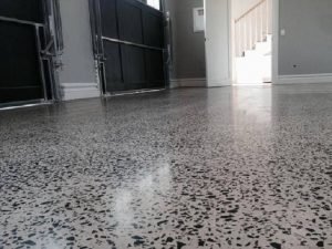 sàn bê tông mài lộ đá