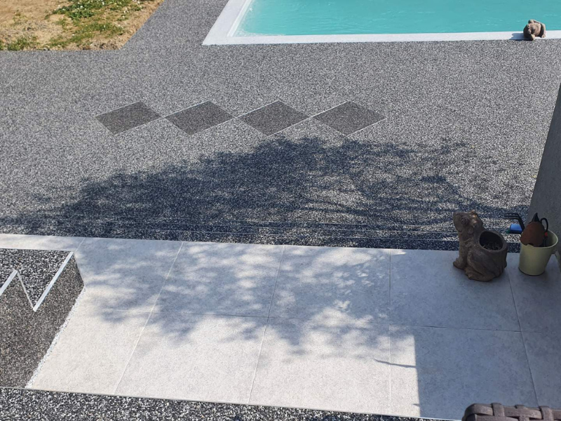 Các mảng màu sắc được phân chia bằng ron (Ảnh sưu tầm)