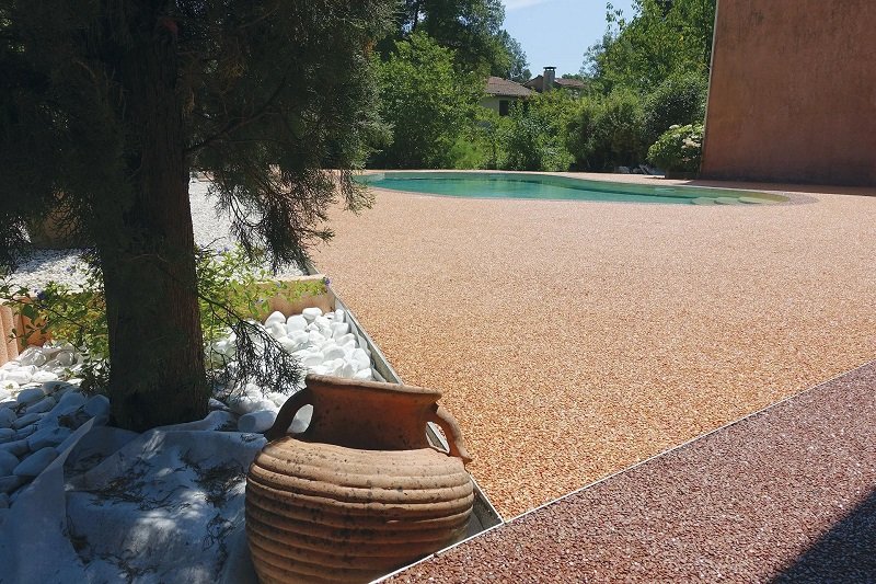 Bảo trì sàn sỏi polymer đơn giản, nhanh chóng (Ảnh sưu tầm)